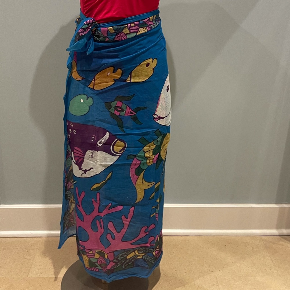 Jewel toned Sarong - Picture 4 of 7